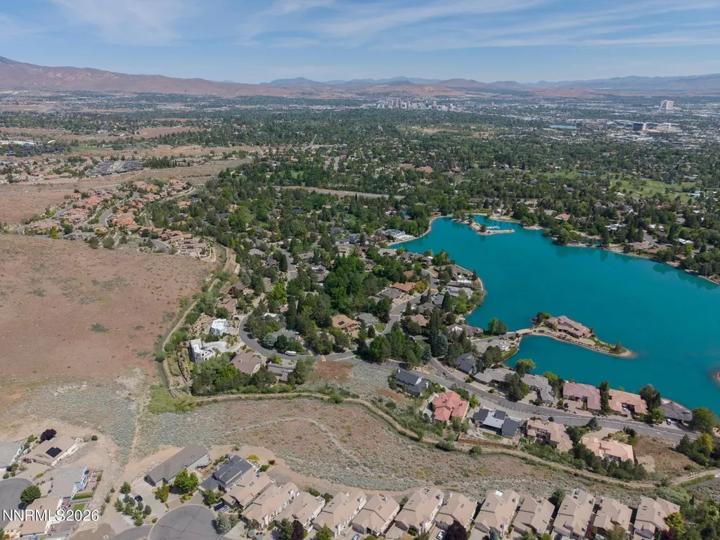 2815 Lake Ridge Reno NV 89519