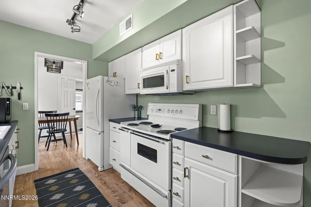 688 Arbutus Reno NV 89509