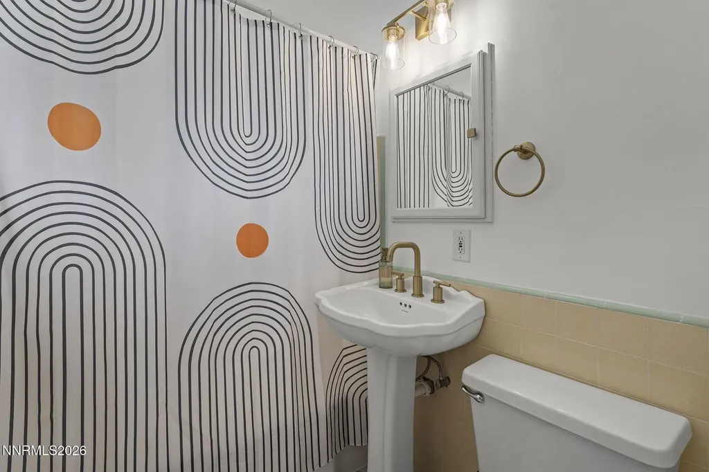 688 Arbutus Reno NV 89509