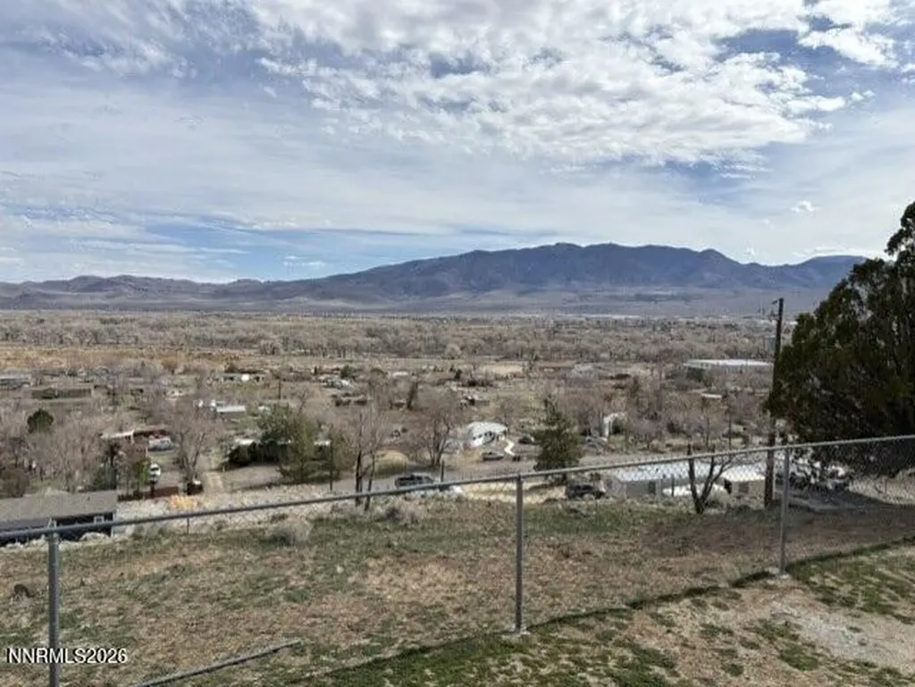 16 Clayton Dayton NV 89403