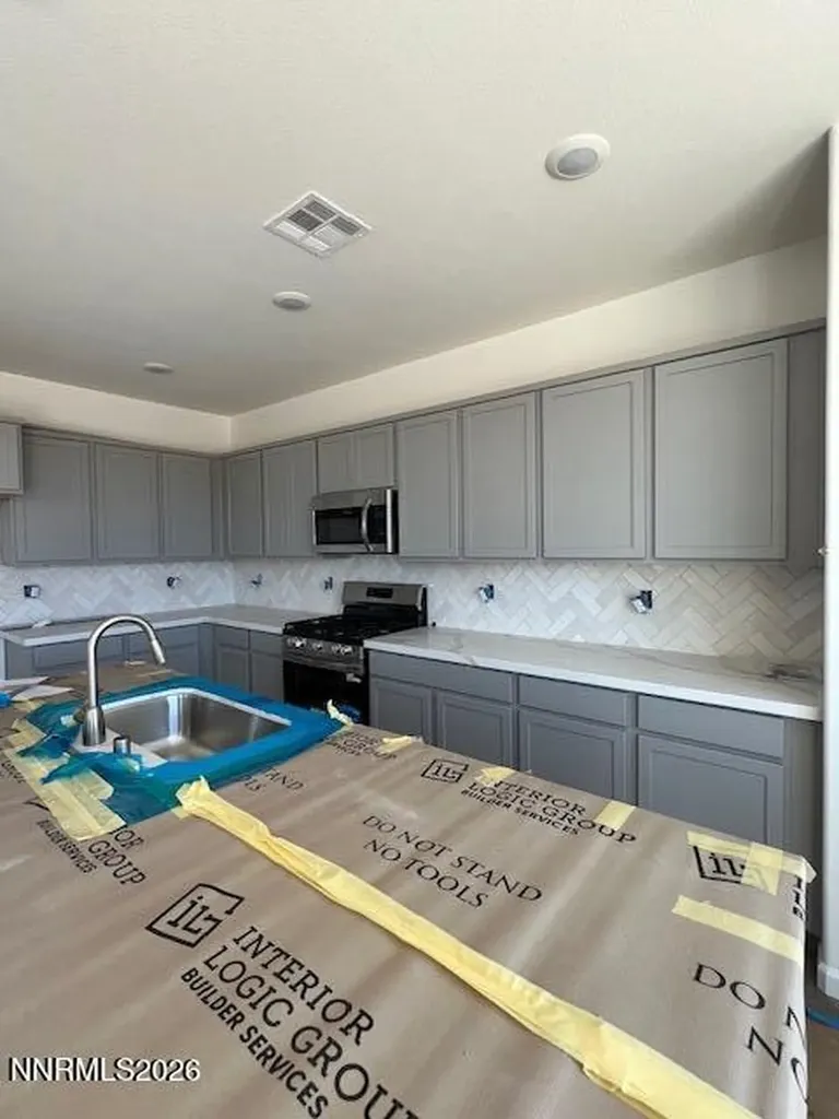 3252 Eleanor Fernley NV 89408