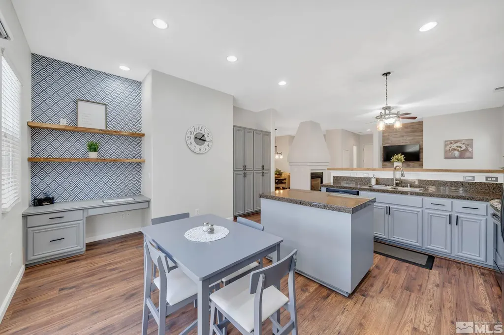 10577 Eagle Falls Reno NV 89521