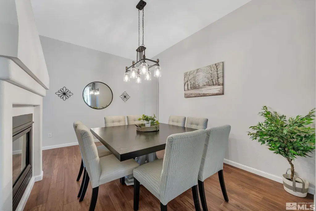 10577 Eagle Falls Reno NV 89521