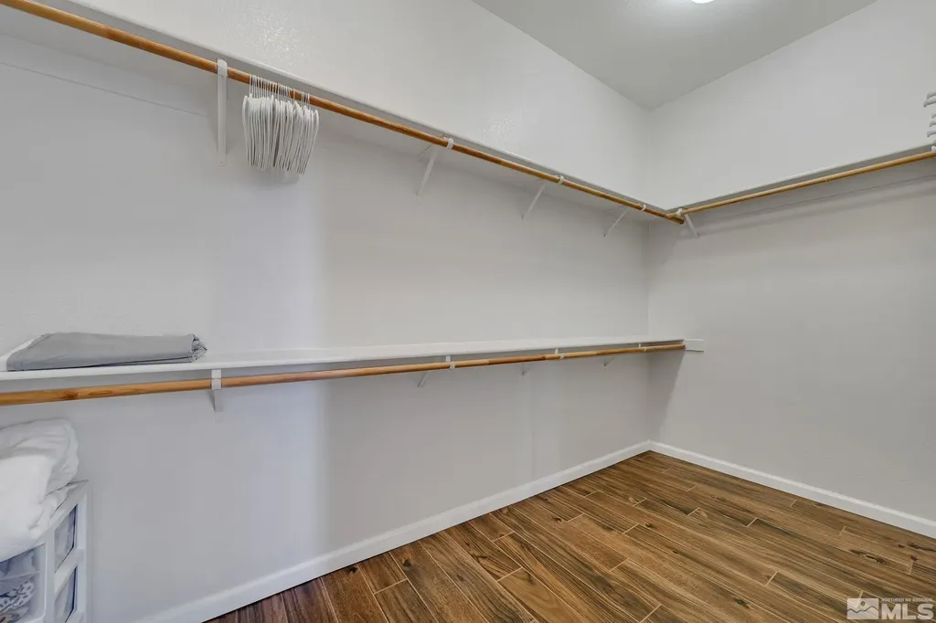 10577 Eagle Falls Reno NV 89521