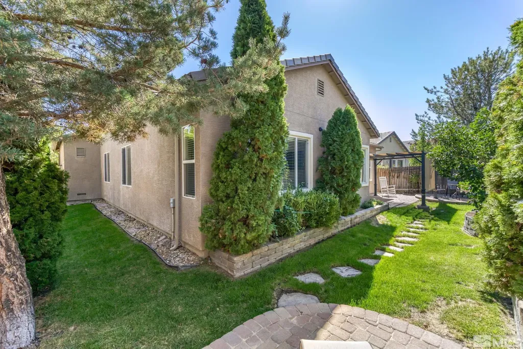 10577 Eagle Falls Reno NV 89521