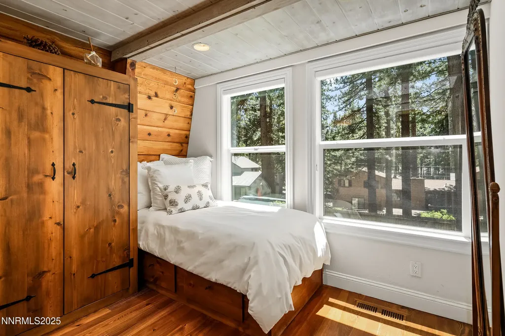 1075 Mill Creek Incline Village NV 89451