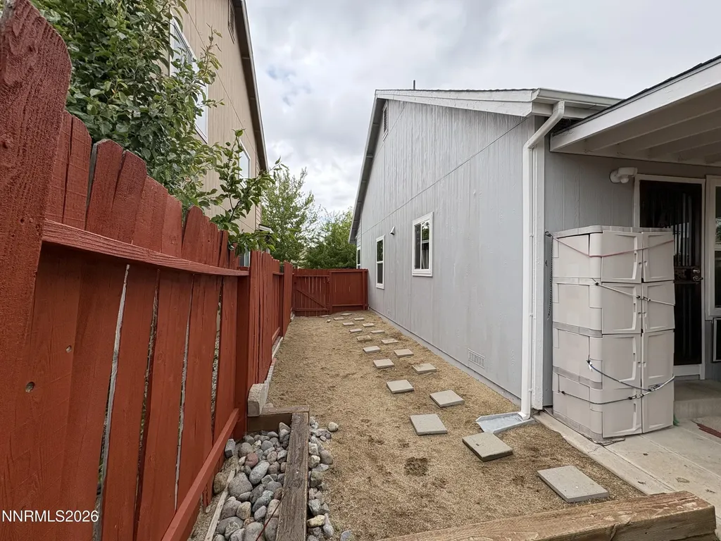 11760 Lone Desert Reno NV 89506