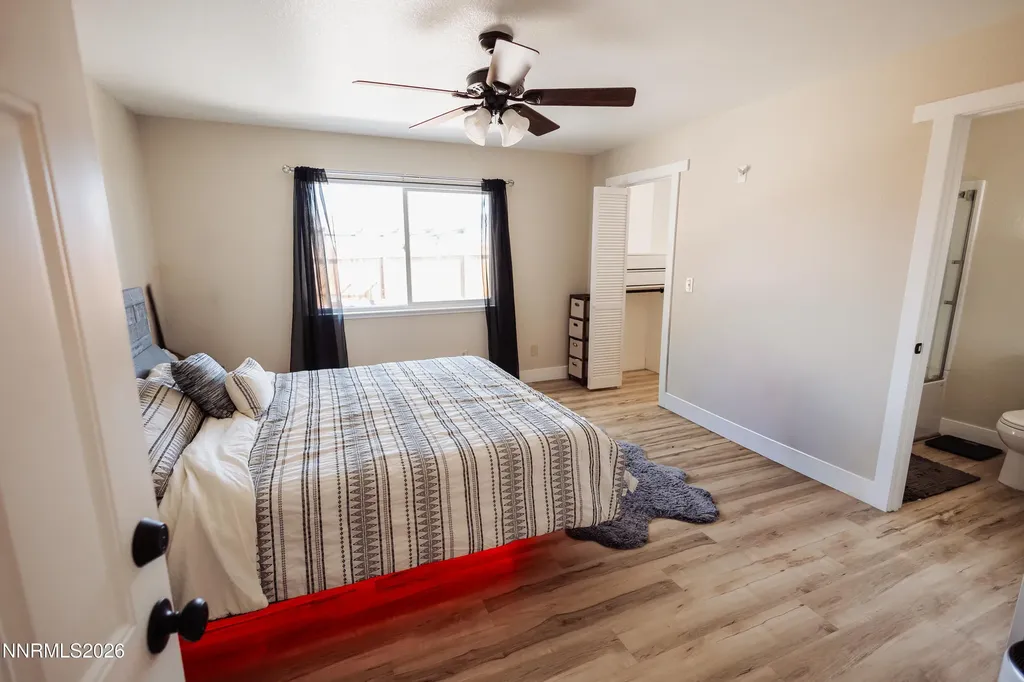 102 Woodlake Dayton NV 89403