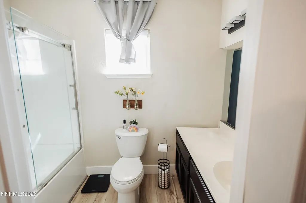 102 Woodlake Dayton NV 89403