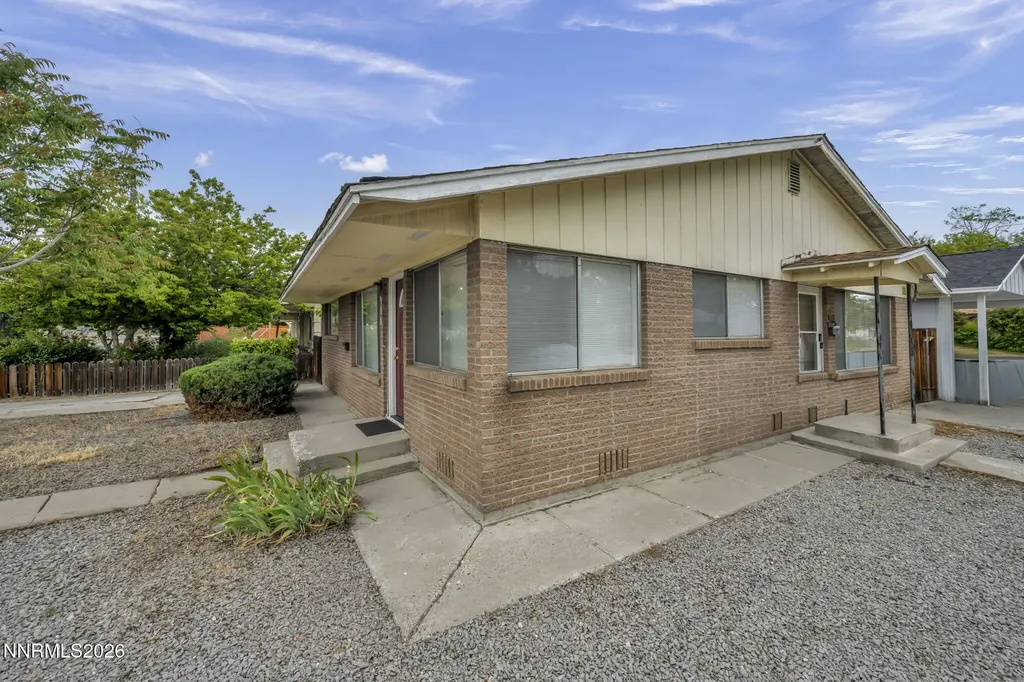 908 12th Sparks NV 89431