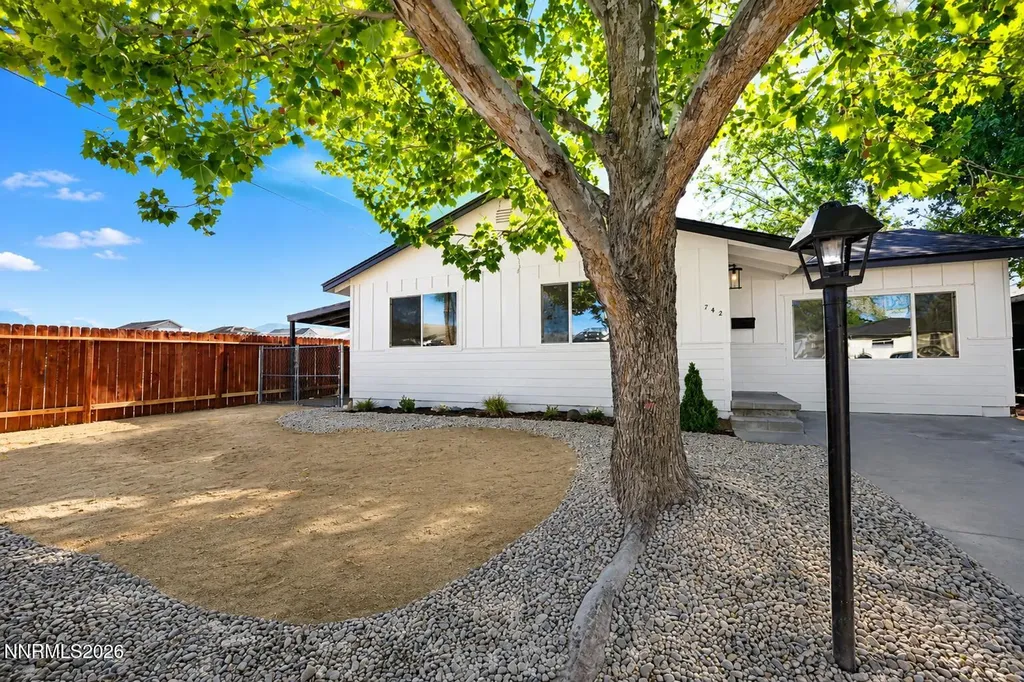 742 Ruth Carson City NV 89701