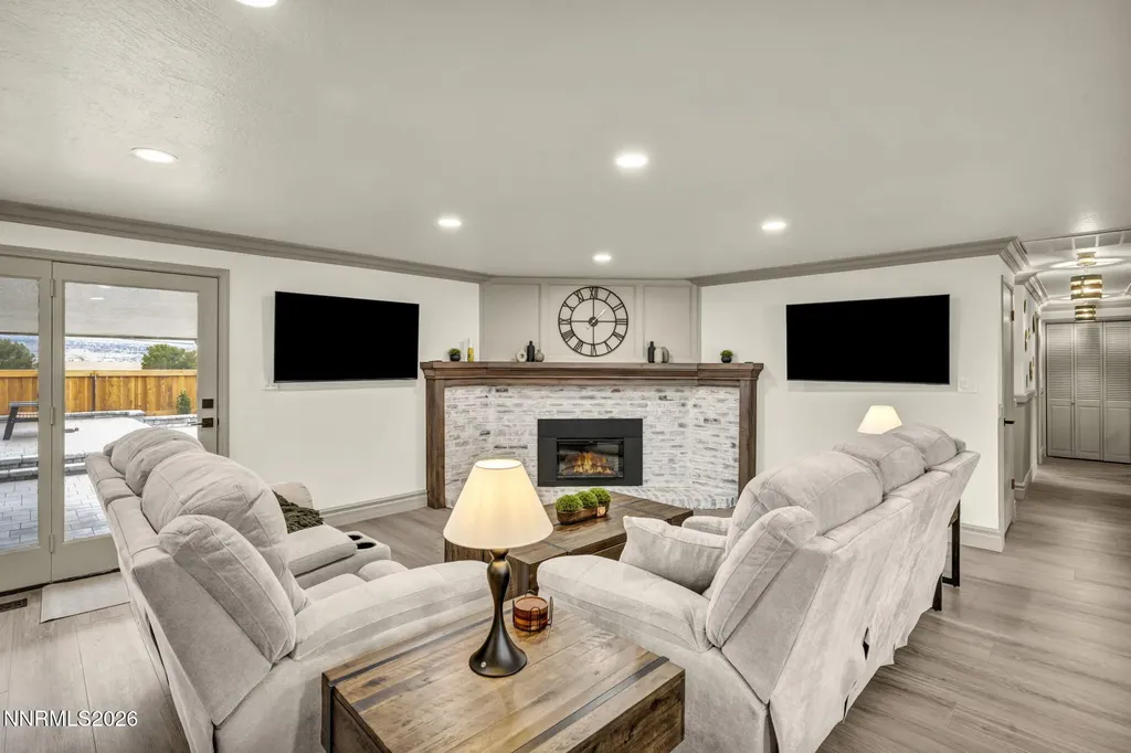 13745 Kewanna Reno NV 89521