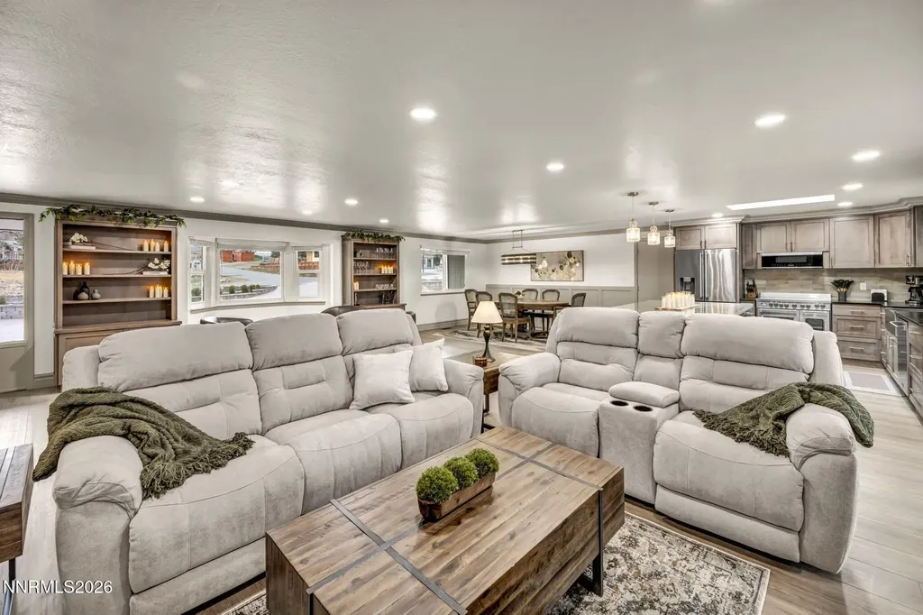 13745 Kewanna Reno NV 89521