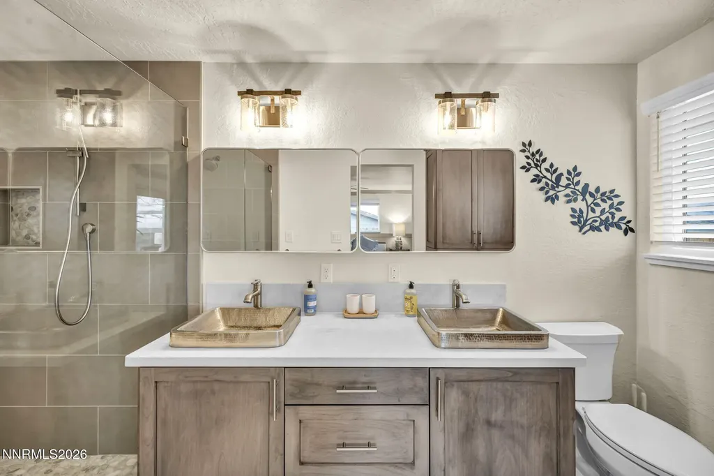 13745 Kewanna Reno NV 89521
