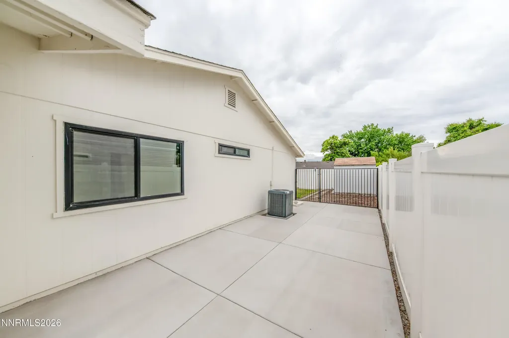 2353 William Morby Sparks NV 89434
