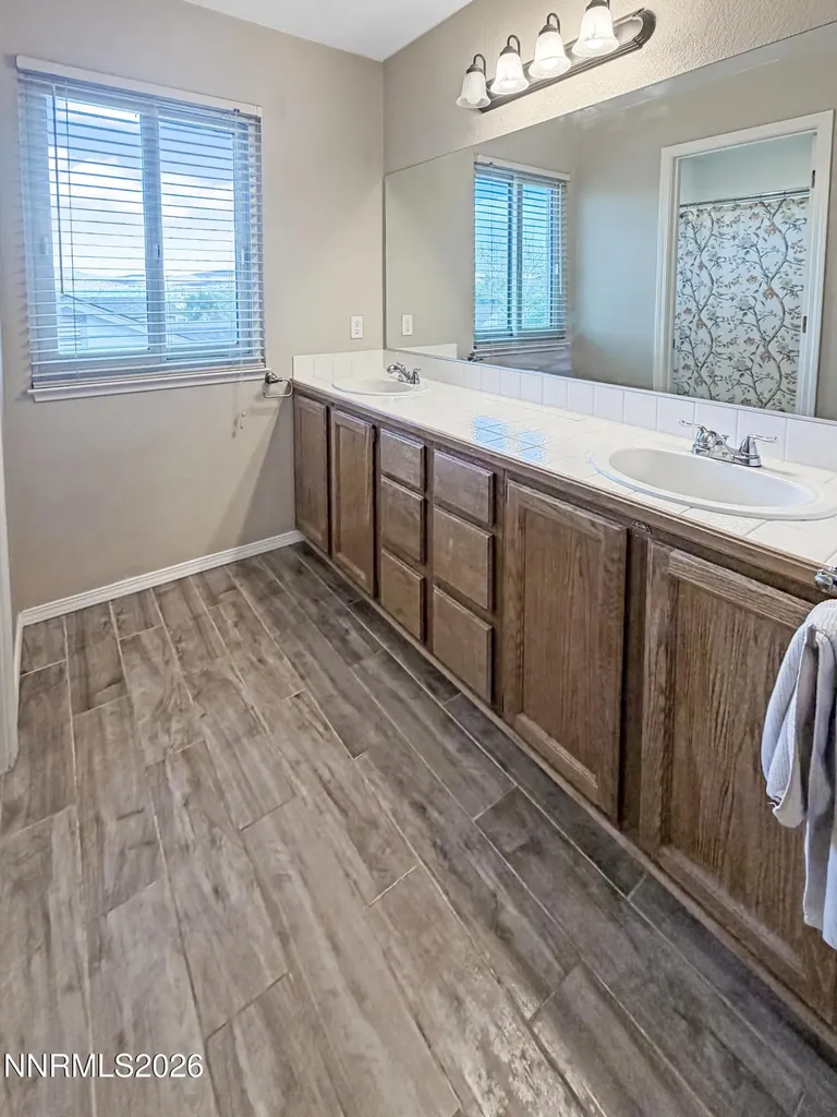 7160 Lindsey Sparks NV 89436