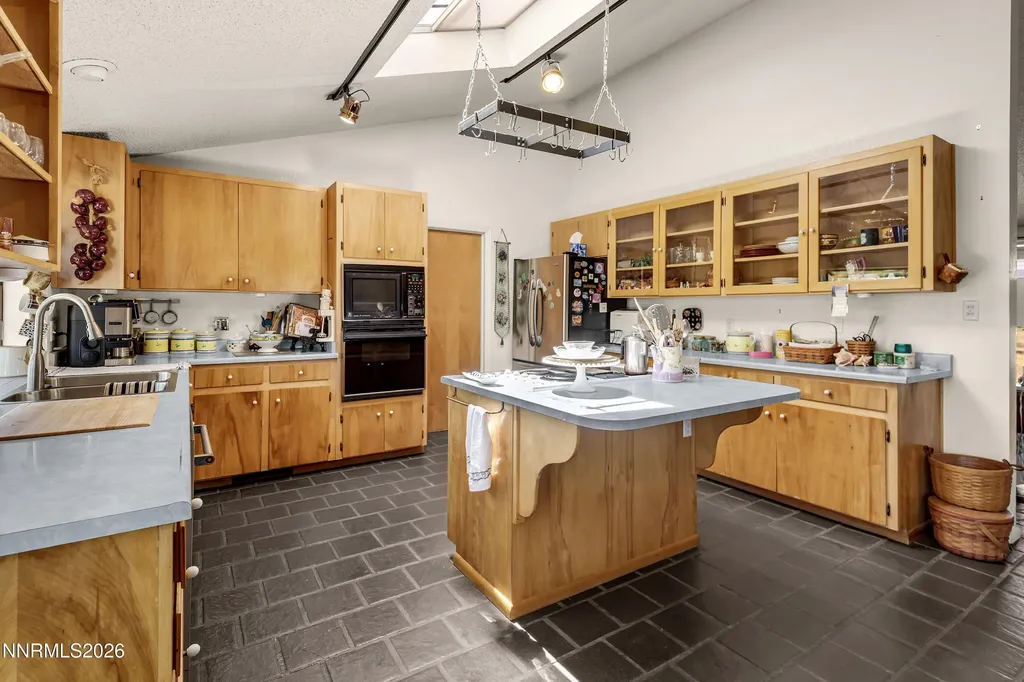 3329 Edmonds Carson City NV 89701
