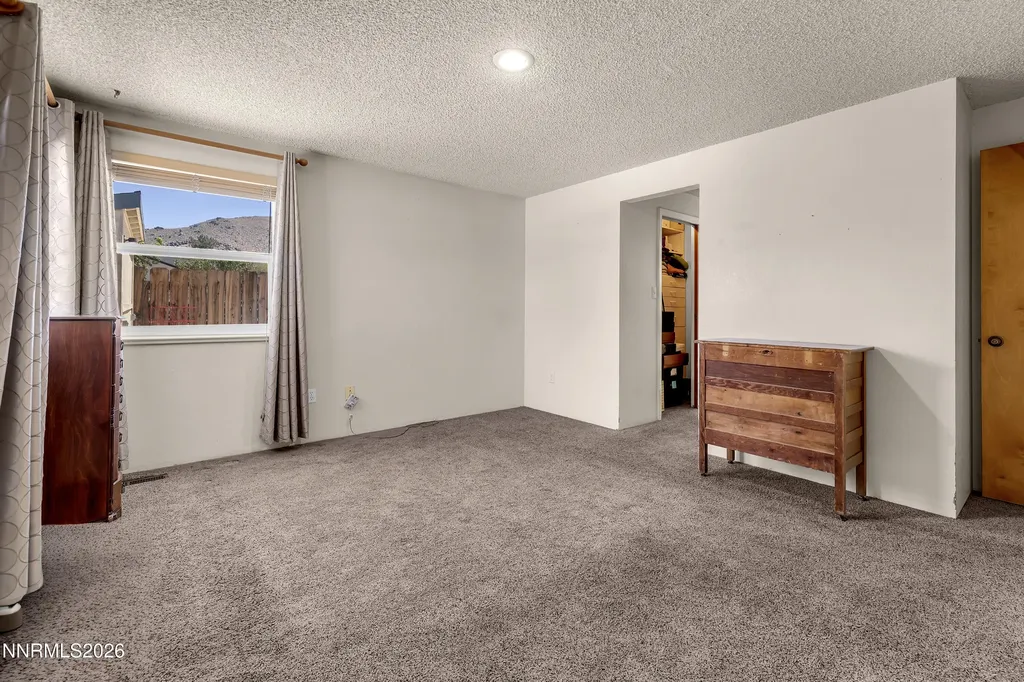3329 Edmonds Carson City NV 89701