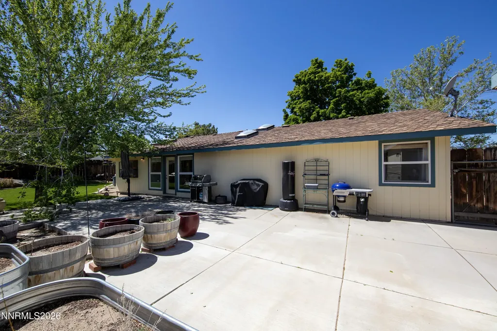 3329 Edmonds Carson City NV 89701