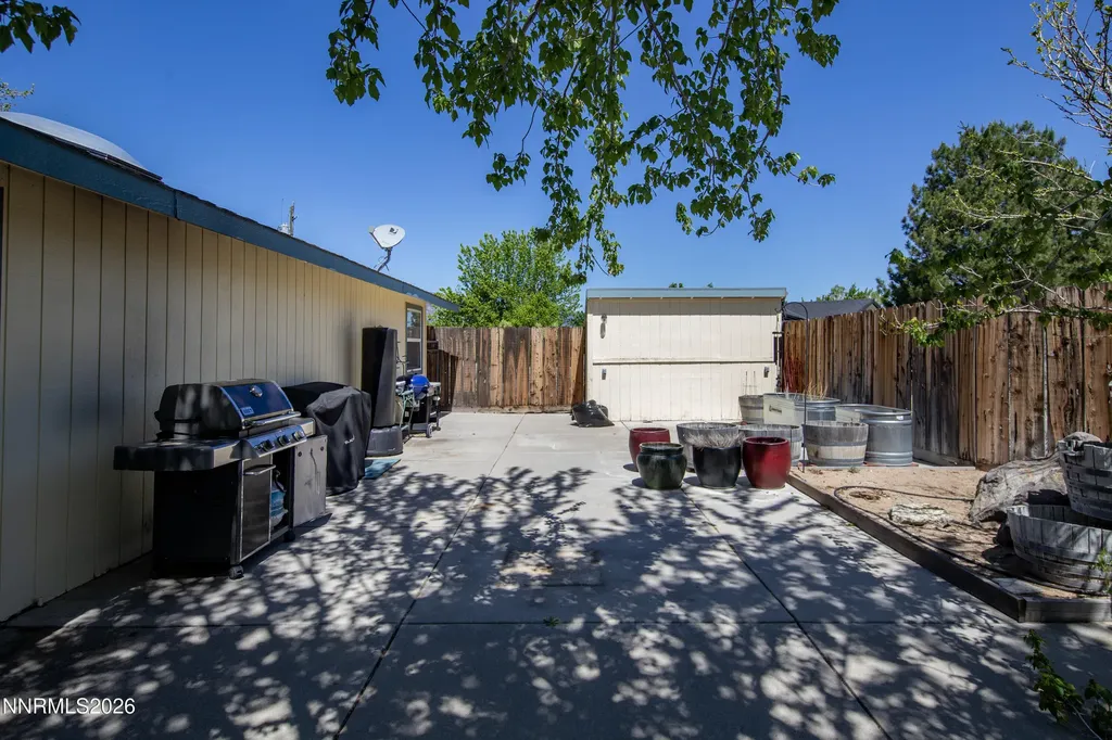 3329 Edmonds Carson City NV 89701