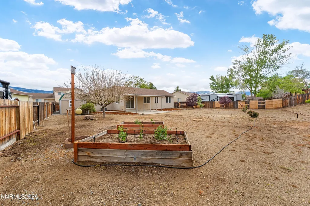20985 Rose Knob Reno NV 89508