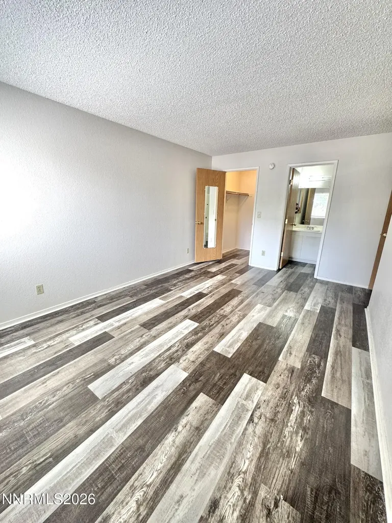 2519 Sunny Slope Sparks NV 89434