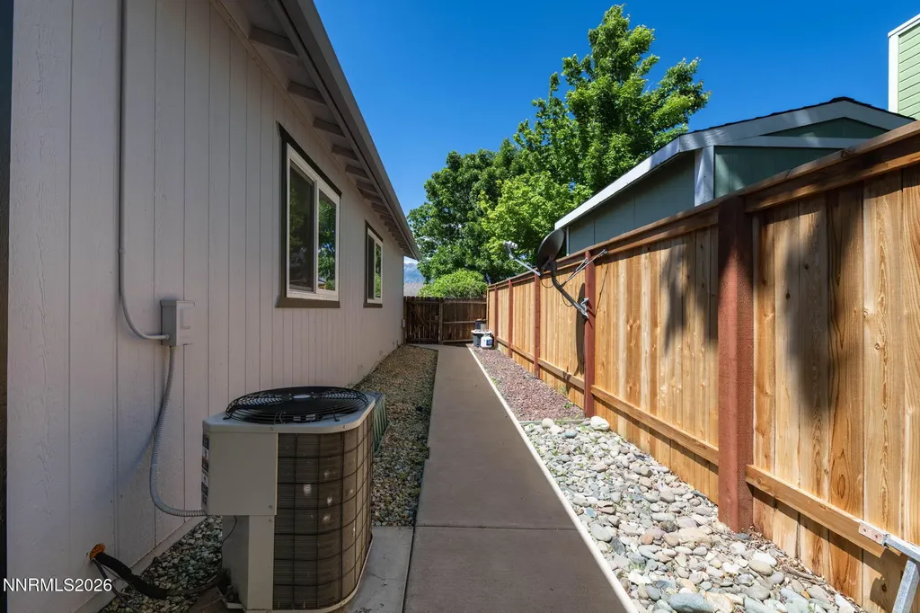616 Kim Gardnerville NV 89460