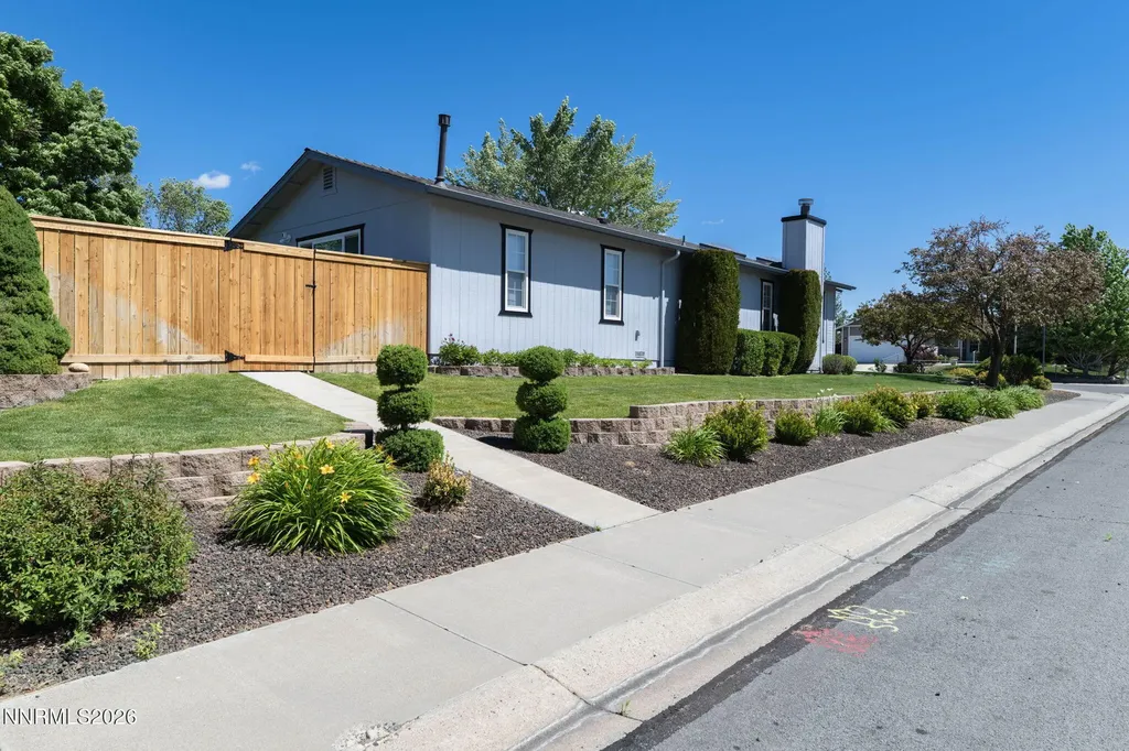 616 Kim Gardnerville NV 89460