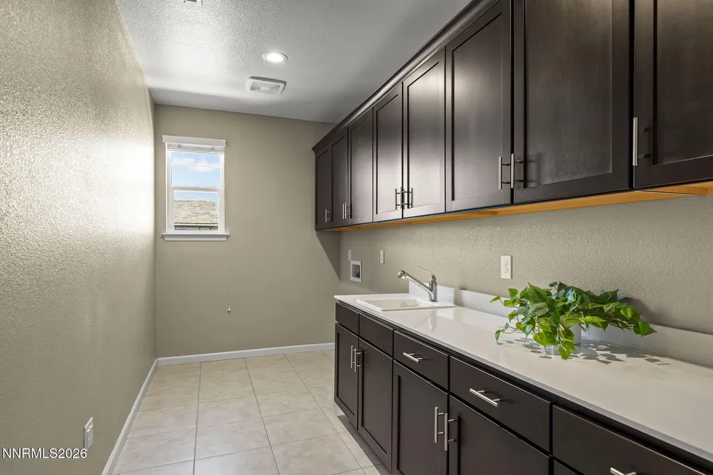 9278 Red Spring Reno NV 89521