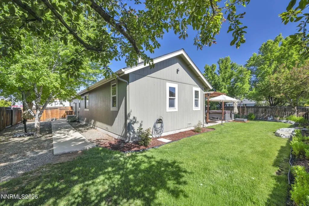 1785 Lantana Minden NV 89423