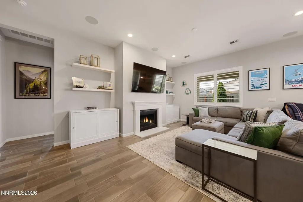 905 Iron River Reno NV 89521