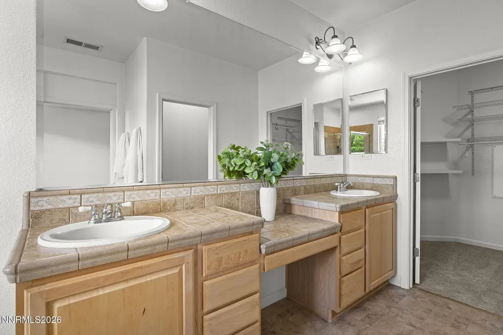 445 Sysonby Reno NV 89521