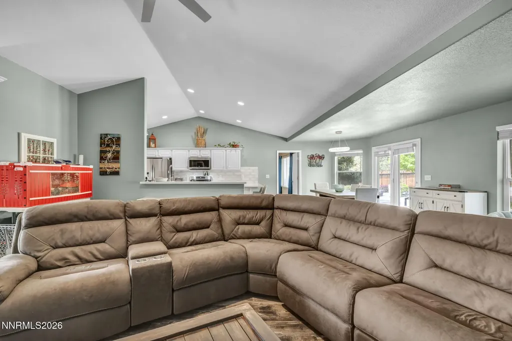 2983 Hot Springs Minden NV 89423