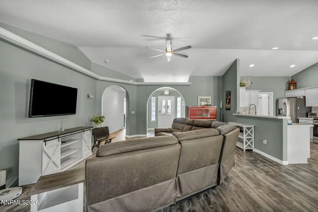 2983 Hot Springs Minden NV 89423