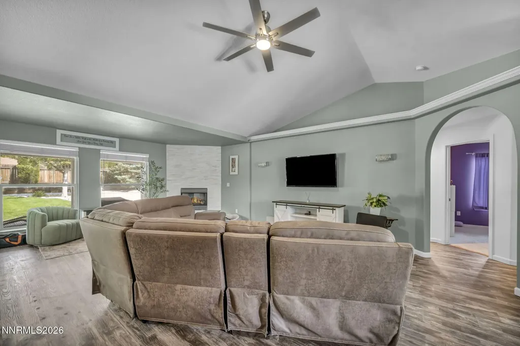 2983 Hot Springs Minden NV 89423