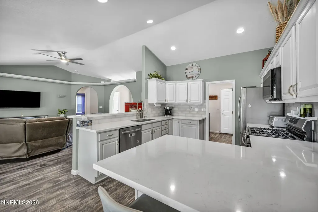 2983 Hot Springs Minden NV 89423