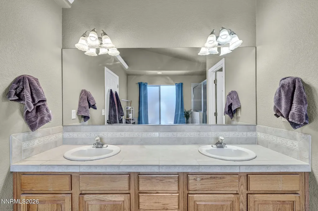 2983 Hot Springs Minden NV 89423