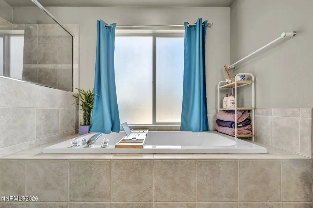2983 Hot Springs Minden NV 89423