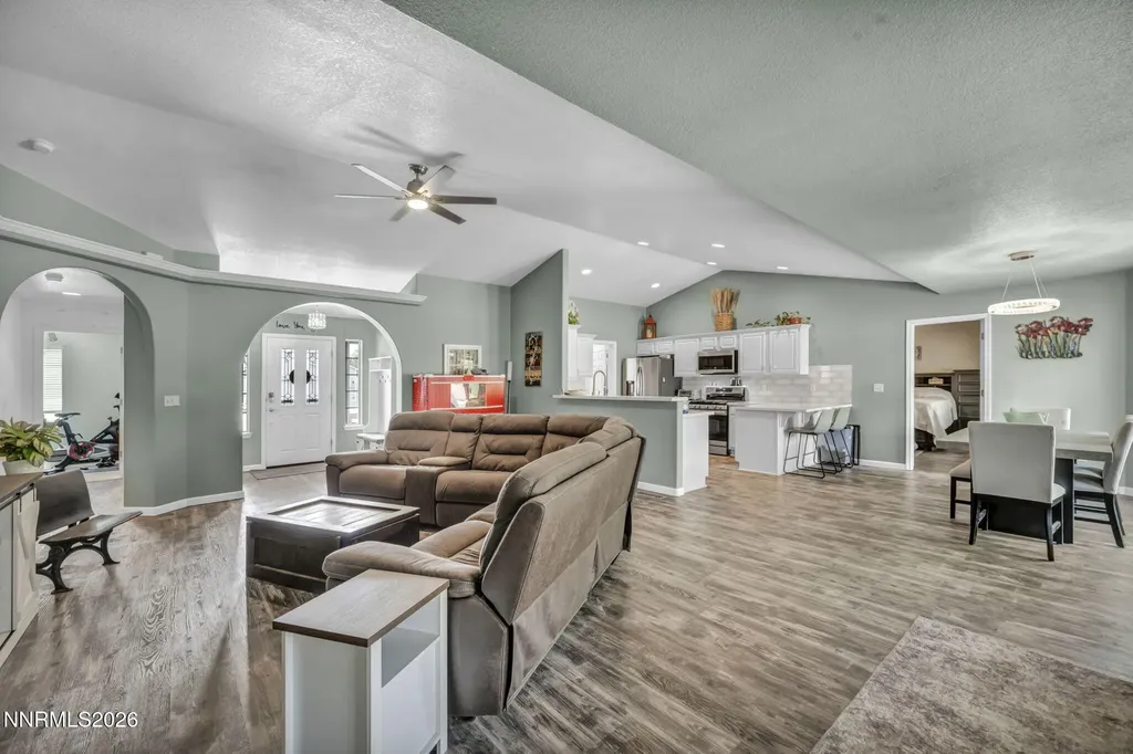 2983 Hot Springs Minden NV 89423