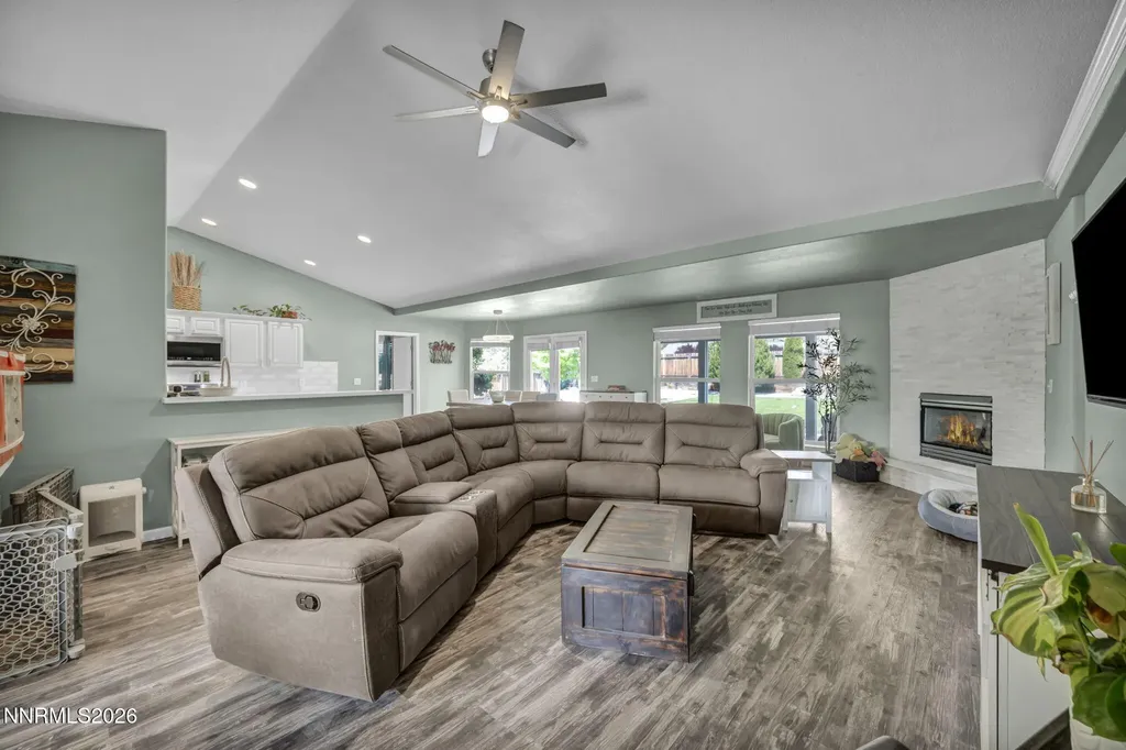 2983 Hot Springs Minden NV 89423