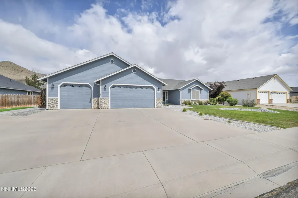 2983 Hot Springs Minden NV 89423