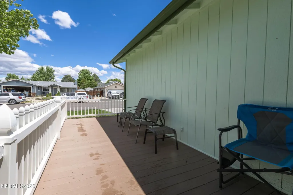 1385 Patricia Gardnerville NV 89460