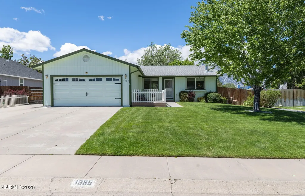 1385 Patricia Gardnerville NV 89460