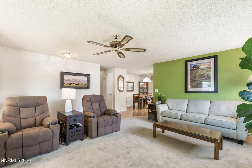 1385 Patricia Gardnerville NV 89460