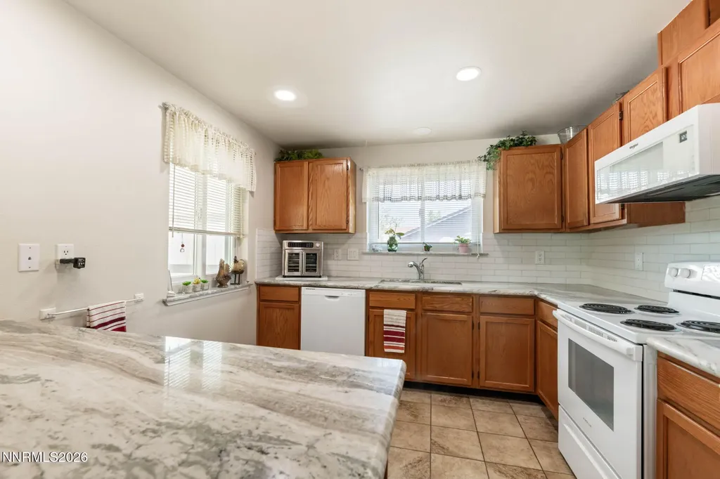 1385 Patricia Gardnerville NV 89460