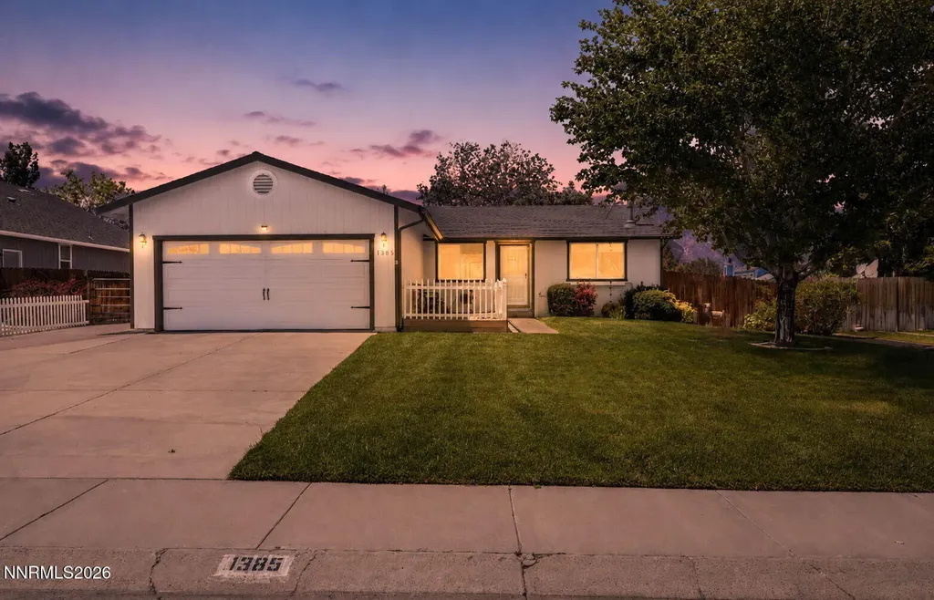 1385 Patricia Gardnerville NV 89460
