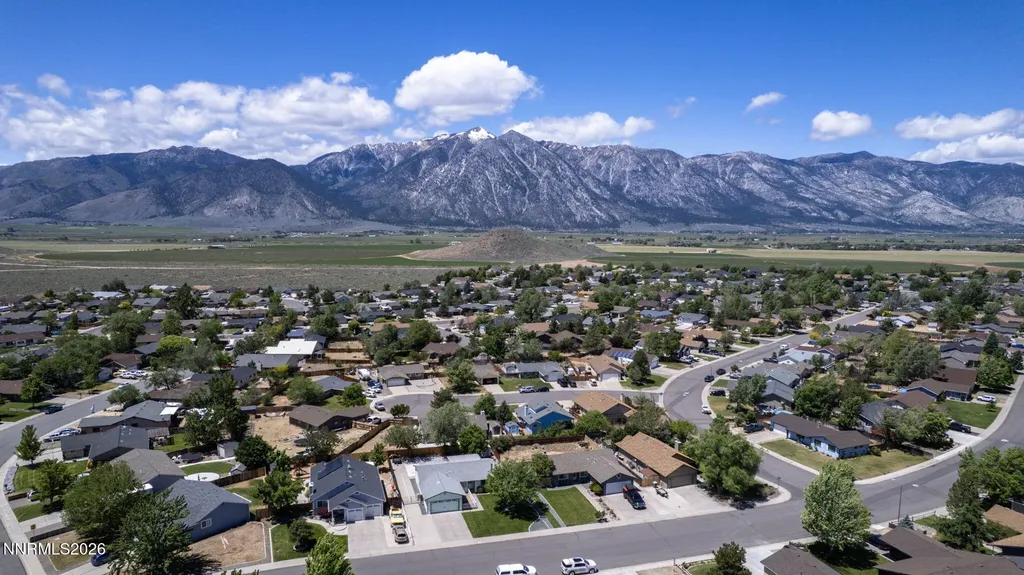 1385 Patricia Gardnerville NV 89460
