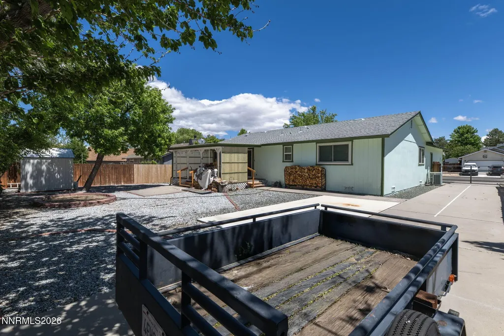1385 Patricia Gardnerville NV 89460