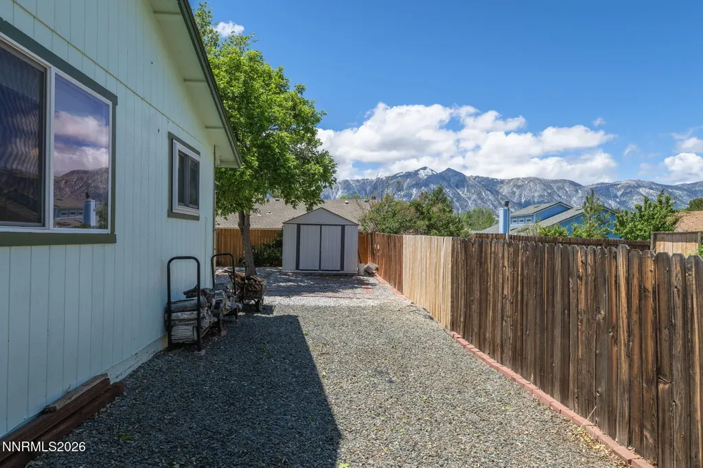 1385 Patricia Gardnerville NV 89460