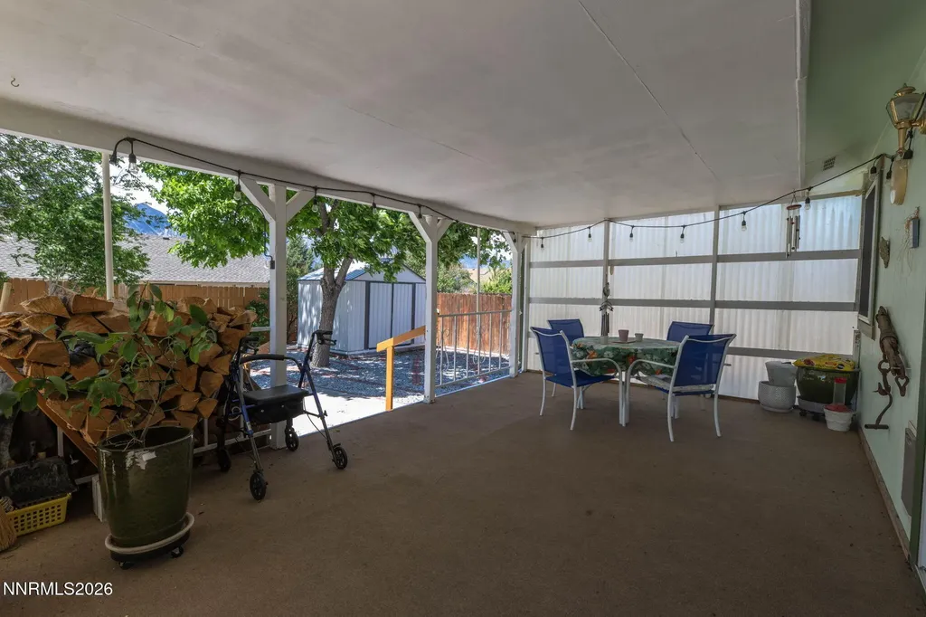 1385 Patricia Gardnerville NV 89460